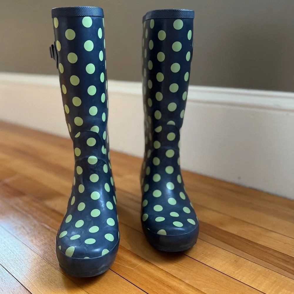 L.L. Bean Polka Dot Rain Boots - Picture 1 of 2